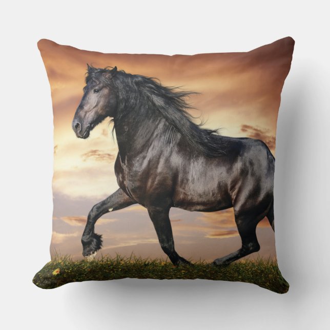 Almofada Belo Cavalo Negro (Frente)