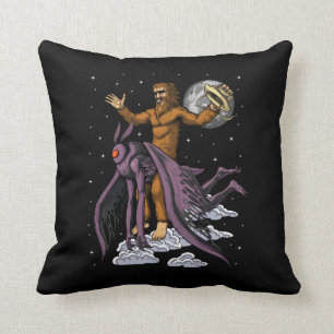 Almofada Bigfoot Riding Mothman