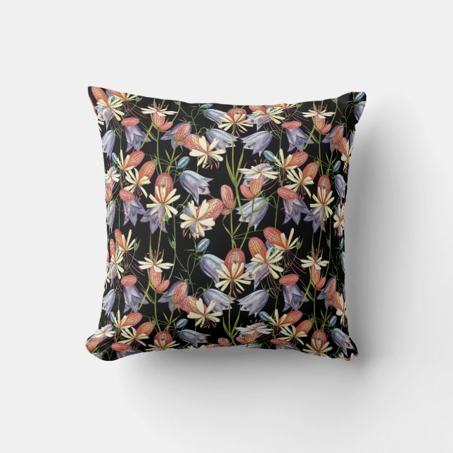 Almofada Bladder Campion Bells: Watercolor Floral (Frente)