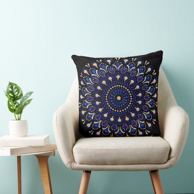 Almofada Blue and Purple Mandala Decorative Pillow (Cadeira)