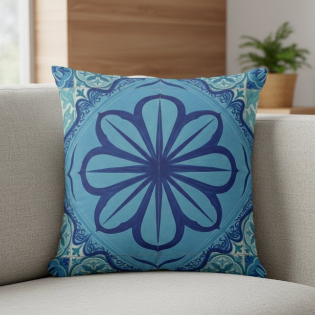 Almofada Blue Boho Throw Pillow with Large Flower Design (Criador carregado)