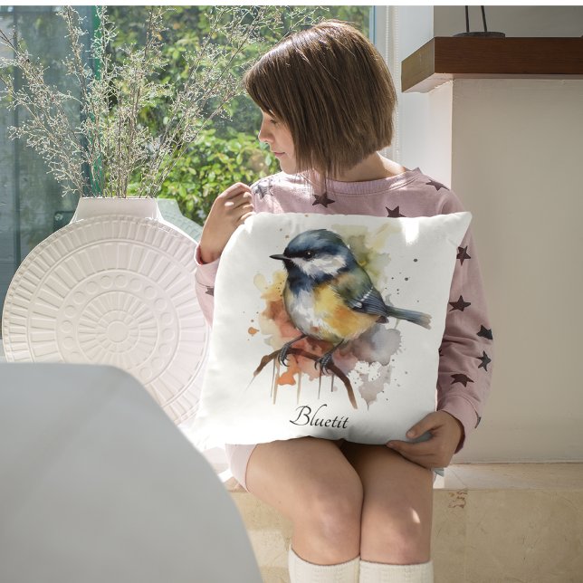 Almofada Bluetit bonito em uma ramificação, personalizado (Criador carregado)