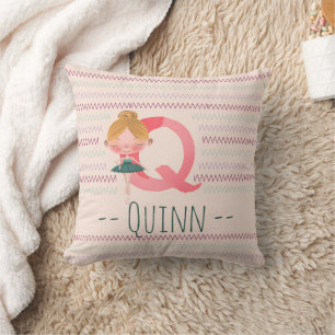 Almofada Blush Rosa Bailarina Monograma Q – Arte Personaliz