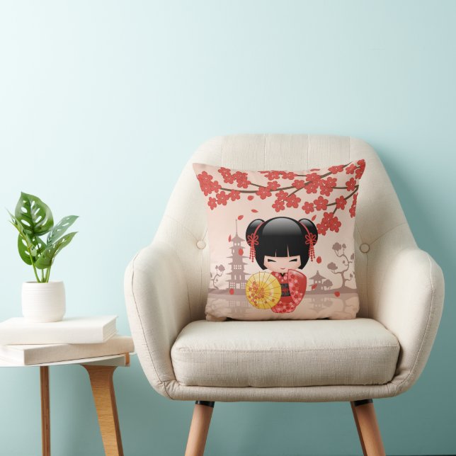 Almofada Boneca Kokeshi Sakura Vermelha - Geisha Japonesa (Cadeira)