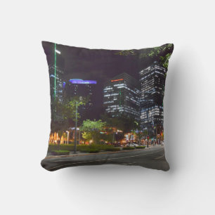 Almofada Bonifacio Global City