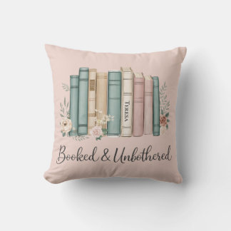 Almofada Booked and Unbothered Cozy Reading Nook Book Lover
