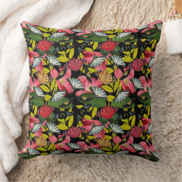 Almofada Borboleta colorida e padrão floral popular