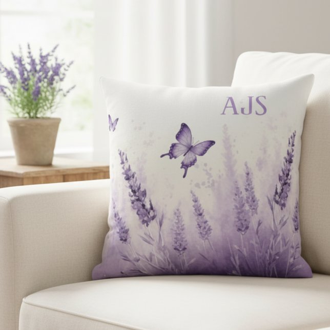 Almofada Borboleta Lavanda – Presente Estético para o Lar (Lavender and Butterflies Decorative monogram pillow)
