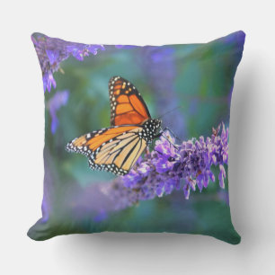 Almofada Borboleta Monarca na Flor Lilás Roxo