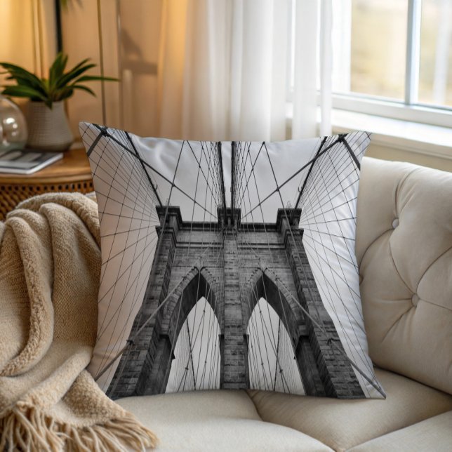 Almofada Brooklyn Bridge Architectural Close-Up (Criador carregado)