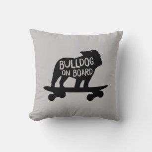 Almofada Bulldog no Conselho   Cachorro de skate Silhouette