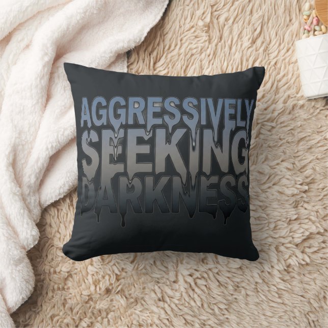 Almofada Buscando Agressivamente a Escuridão – Design de Te (Cobertor)