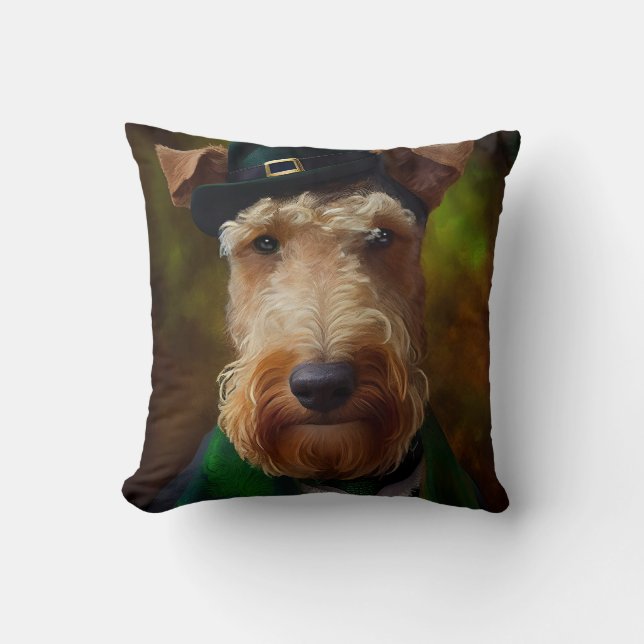 Almofada cachorro airedale no dia de São Patrício (Frente)