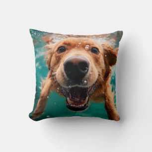 Almofada Cachorro Feliz da Raça Golden Retriever Nadar Subm