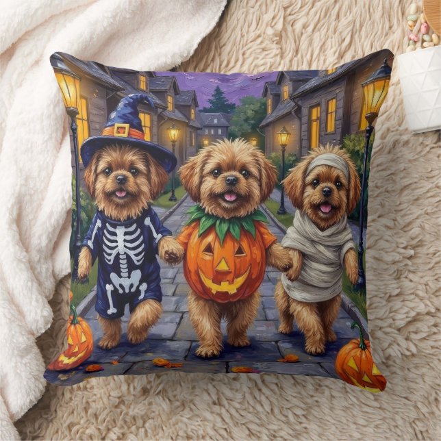 Almofada Cachorros Pekingeses Trick-or-Tratating Halloween  (Cobertor)