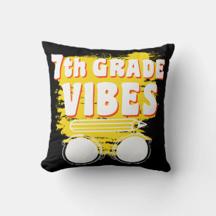 Almofada Camiseta Vibes de Volta à Escola 7ª Série Primeiro