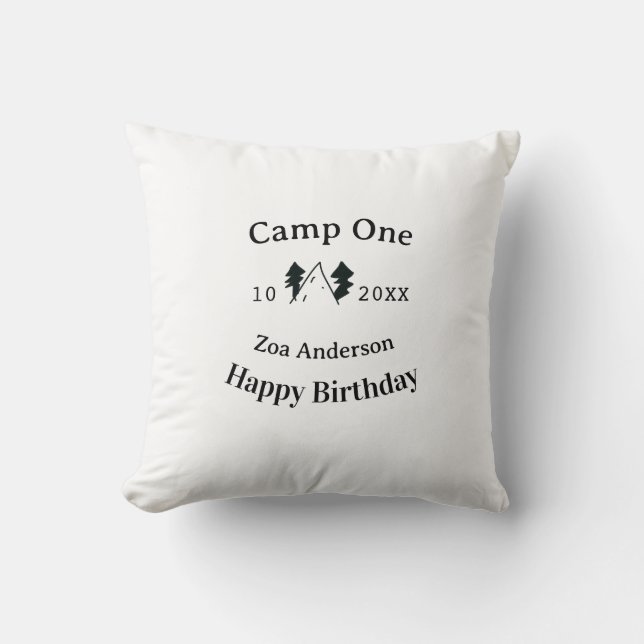 Almofada Camp one happy birthday name date campingadventure (Frente)