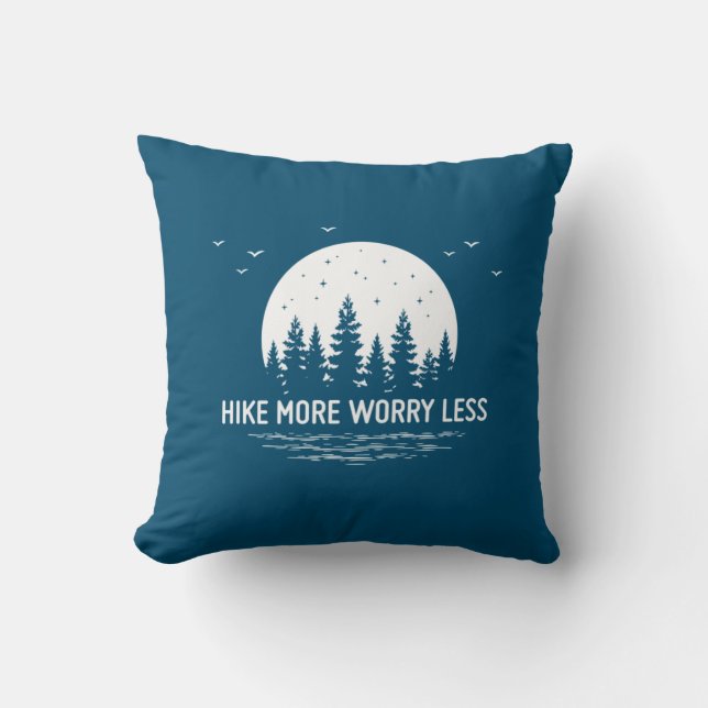Almofada Camper Gift | Hike More Worry Less Birthday (Frente)