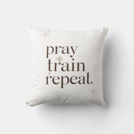 Almofada Caneca Pray Train Repeat – Motivação Cristã para F