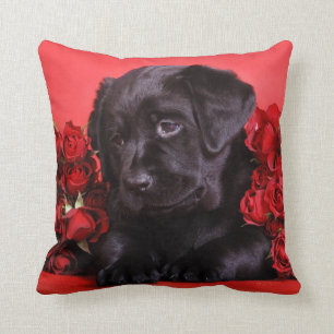 Almofada Cãozinho Labrador com rosas