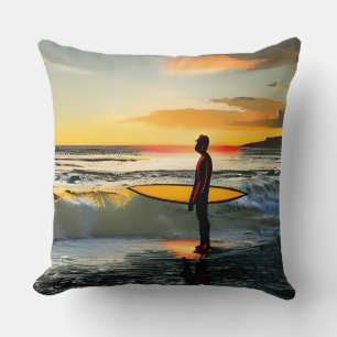 Almofada Cara na praia com o Sunset do Conselho Surf