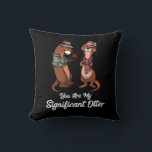 Almofada Casal Significativo De Animais Cute<br><div class="desc">Um design de Casal de animais de corte significativo para amantes de lontras.</div>