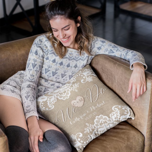 Almofada Casamento De Burlap E Lace Rustic Country (Criador carregado)