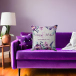 Almofada Casamento de Floral e Silver de Aquarela Roxo<br><div class="desc">Apresentando o impressionante design de casamento roxo cor d'água floral e prateada, perfeito para casais que procuram adicionar um toque de romance e sofisticação ao seu dia especial. O delicado padrão floral de aquarela em tons de roxo, lavanda, violeta e roxo de beringela traz um senso de beleza e elegância...</div>