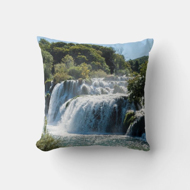 Almofada Cascata no Parque Nacional de Krka - Dalmácia, Cro (Frente)