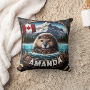 Almofada Castor canadense segurando material de ninho por l