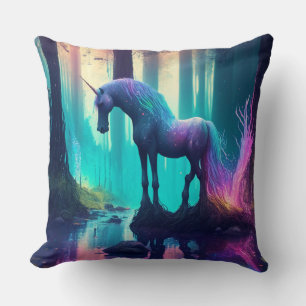 Almofada Cavalo Mágico na Arte Fantástica da Floresta