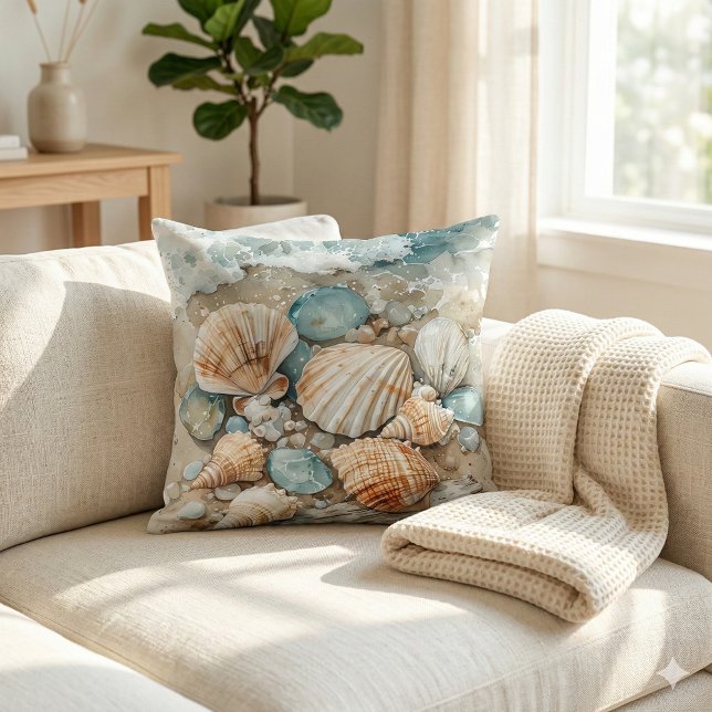 Almofada Cena em aquarela de conchas marinhas costeiras e m (Coastal Seashell Watercolor Driftwood Scene Throw Pillow Mockup A)