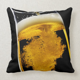 Almofada Cerveja derramado no vidro