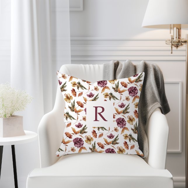 Almofada Chá de panela de outono (Monogrammed Fall Floral Burgundy Terracotta Sage Green Throw Pillow by Painted Paperie)