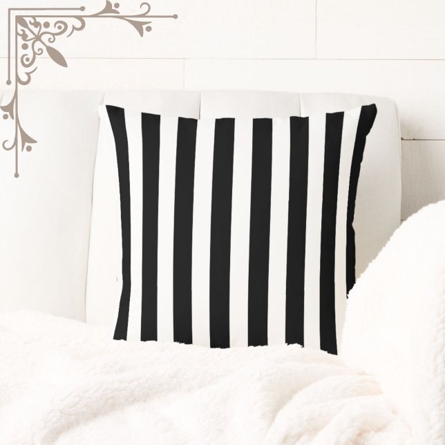 Almofada Chic Modern Black + White Café Stripes Elegante (Chic, modern and elegant! This bold black + white striped pillow will add personality to your space.)
