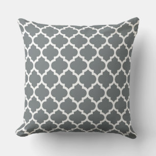 Almofada Cinza Carvão Branco Padrão Quatrefoil Marroquino #