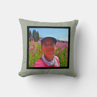 Almofada CINZA sólida MONOGRAM e foto de instagrama de adiç