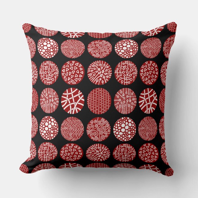 Almofada Círculos decorativos - vermelho rubi e preto (Frente)