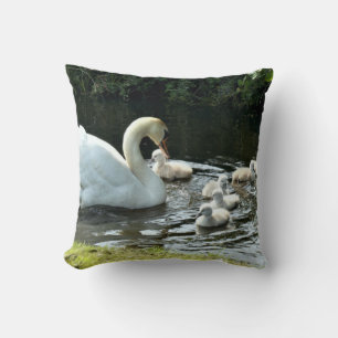Almofada Cisne branco com Pintinhos