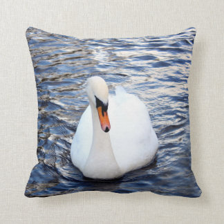 Almofada Cisnes na água