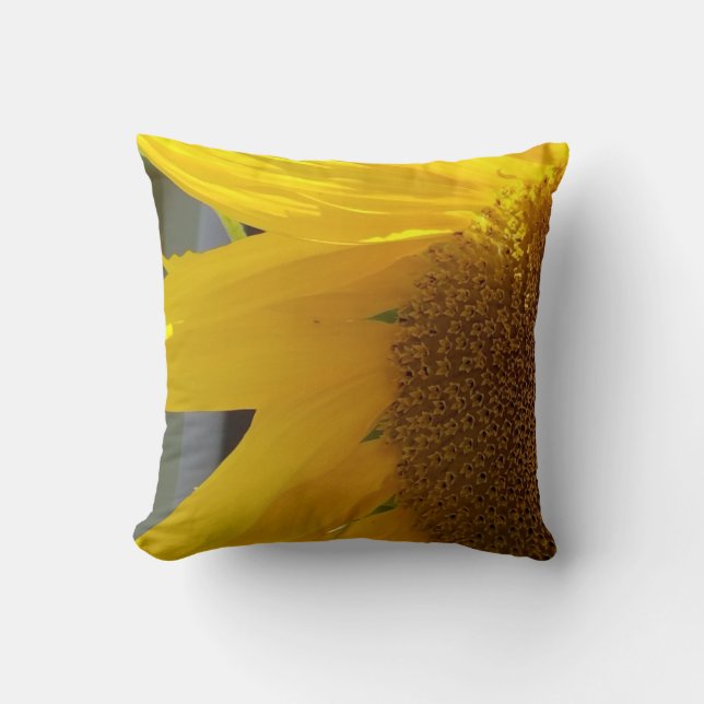 Almofada Close Up de Girassol Amarelo (Frente)