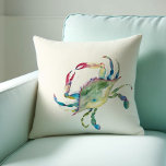 Almofada Coastal Maryland Blue Crab Watercolor<br><div class="desc">Mostre seu amor pela sua praia do lado do oceano com meu travesseiro decorativo personalizado. Mostrado com meu caranguejo-d'água original em tons de vermelho, turquesa, azul e verde sobre um fundo neutro de creme de marfim. A parte de trás é uma cor azul-marinho complementar projetada para coordenar com meu cobrir...</div>