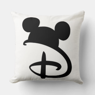 almofada com letra "D" inspirada em rato