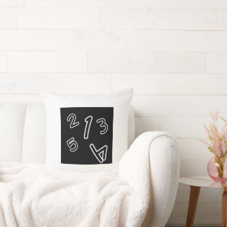 almofada com tema preto e número de contagem