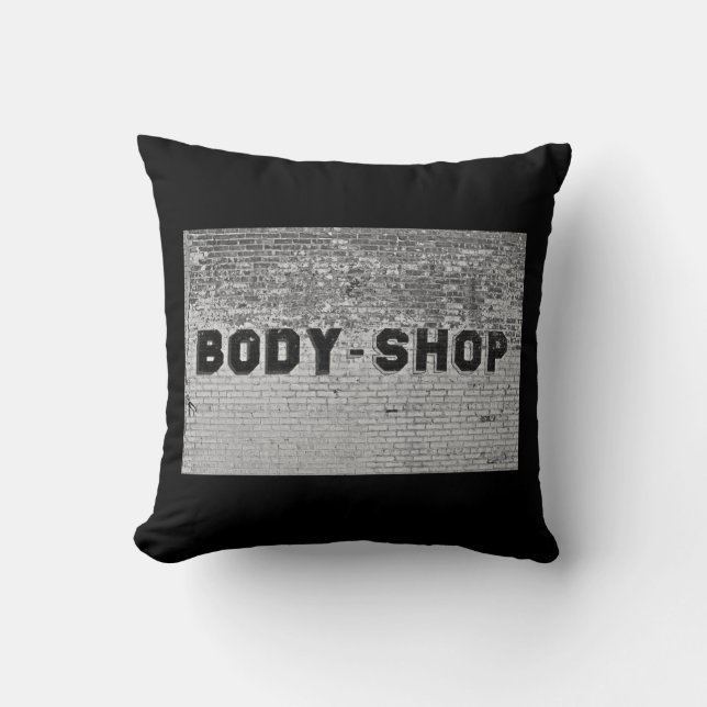 Almofada Compro de corpo em preto (Frente)