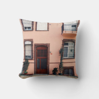 ALMOFADA CONSTRUÇÃO DE PINK E DE CONCRETOS VERMELHOS