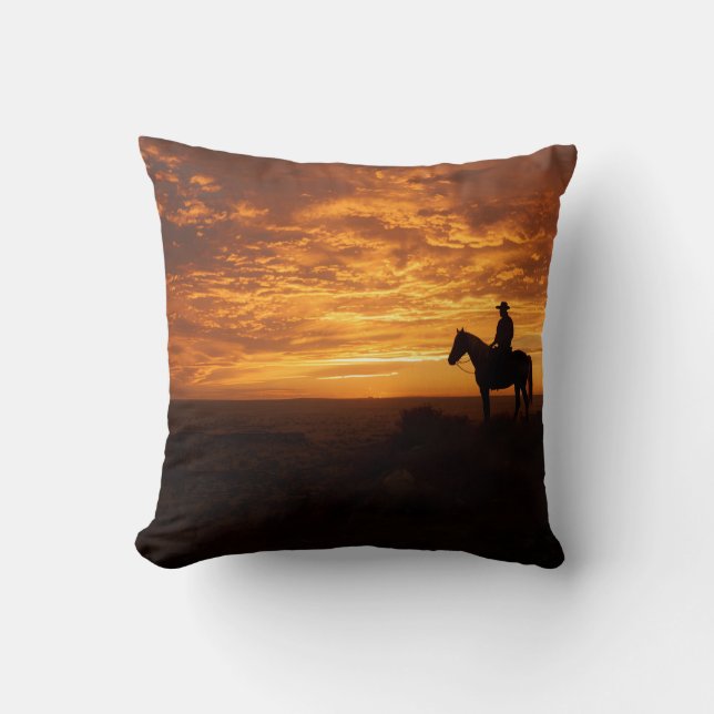 Almofada Copper Sunset Warm Tones Cowboy Silhouette Art (Frente)