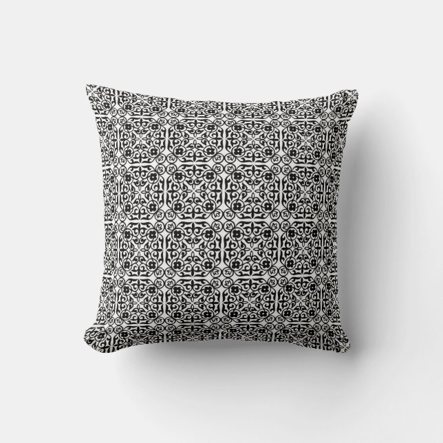 Almofada Cor damasco medieval, preto e branco (Frente)