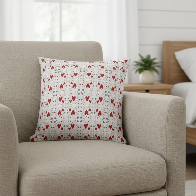 Almofada Corações Vermelhos e Pretos Desenhados à Mão no Es (cute red and black hearts hand drawn doodles accent pillow for her valentines theme bedroom decor)
