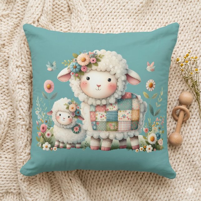 Almofada Corderinhos Fofos com Acentos Florais e de Patchwo (Cute Lambs with Floral and Patchwork Accents Throw Pillow Mockup A)